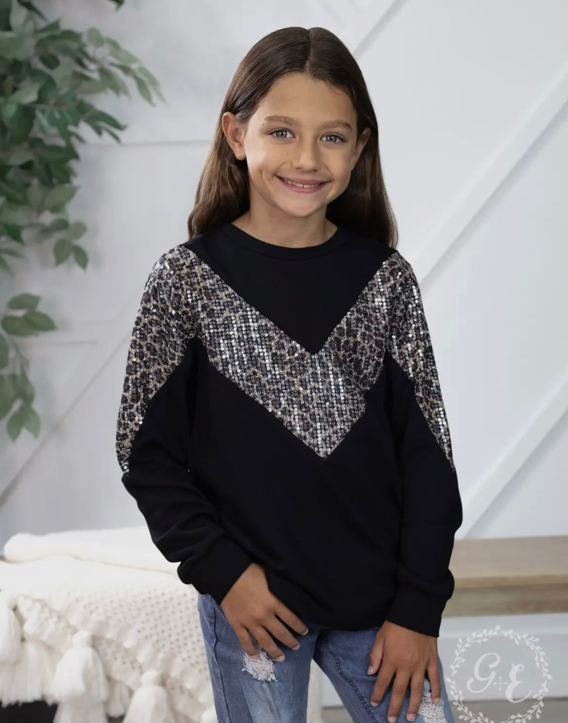 Girls A Diva Named V Balloon Long Sleeve with Sequins, Leopard. Black